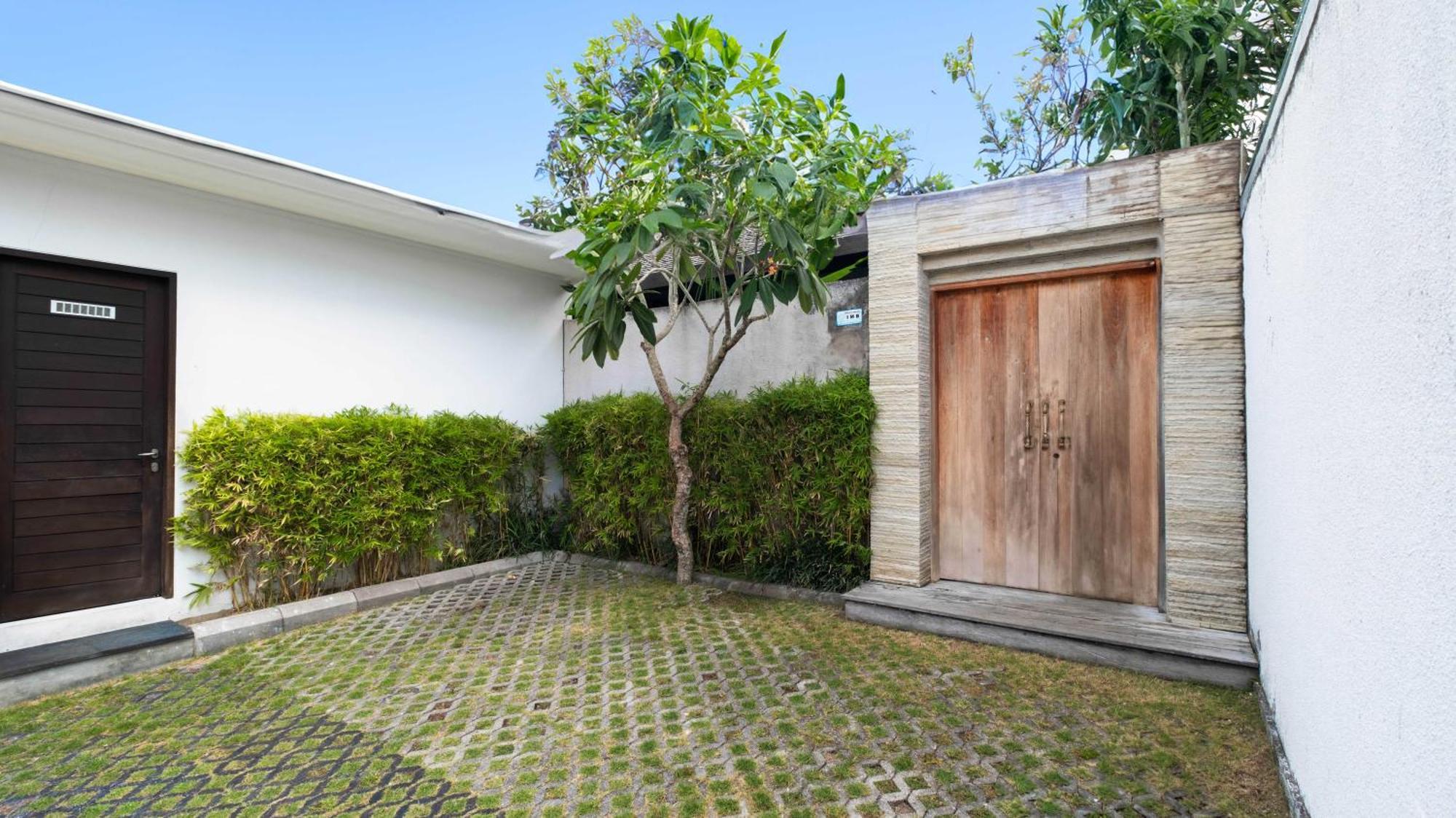 Villa Nikaia By Villa Finder Seminyak Exterior foto